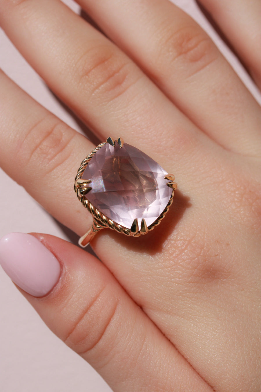 Yellow gold rose quartz ring