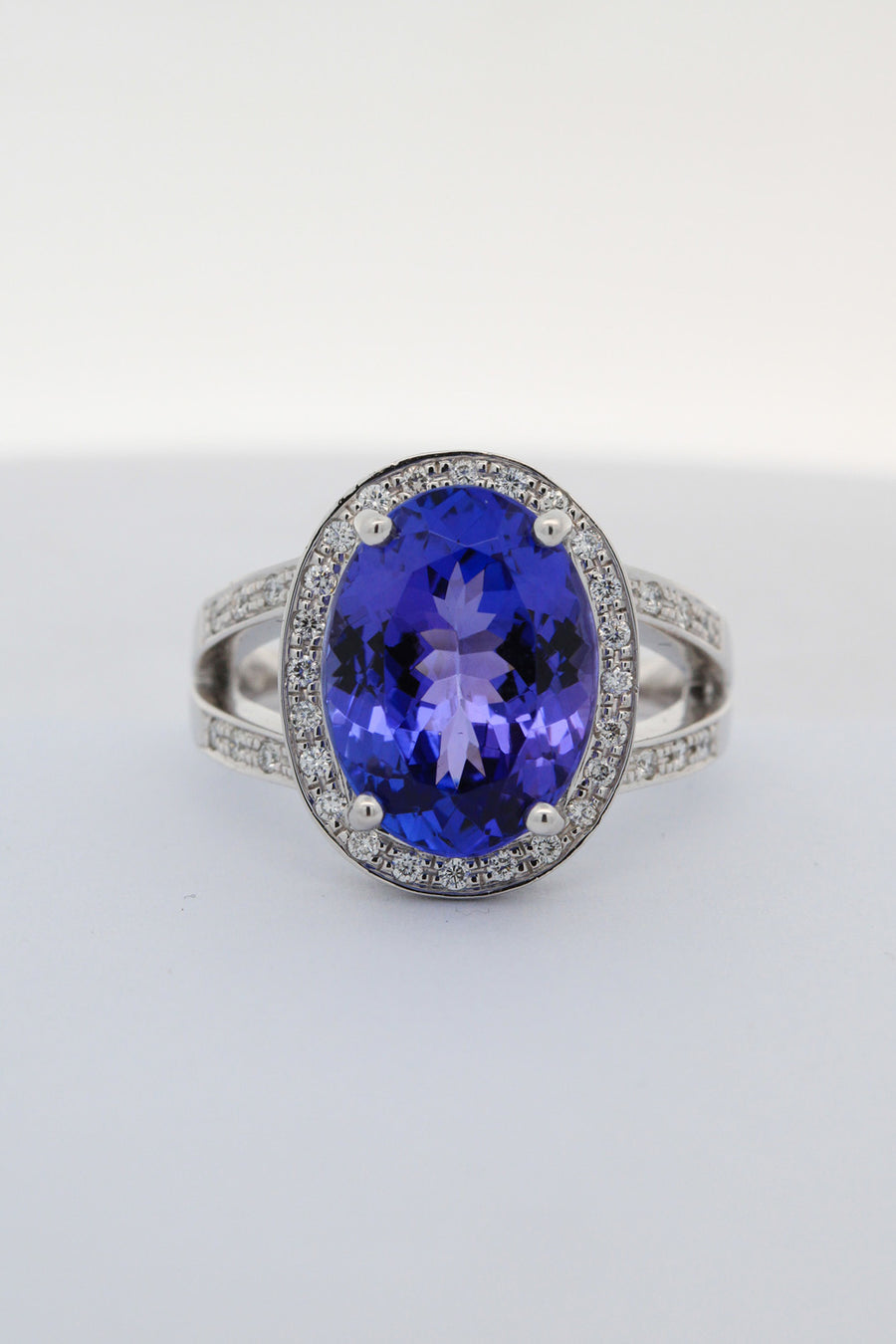 Oval tanzanite and diamond ring