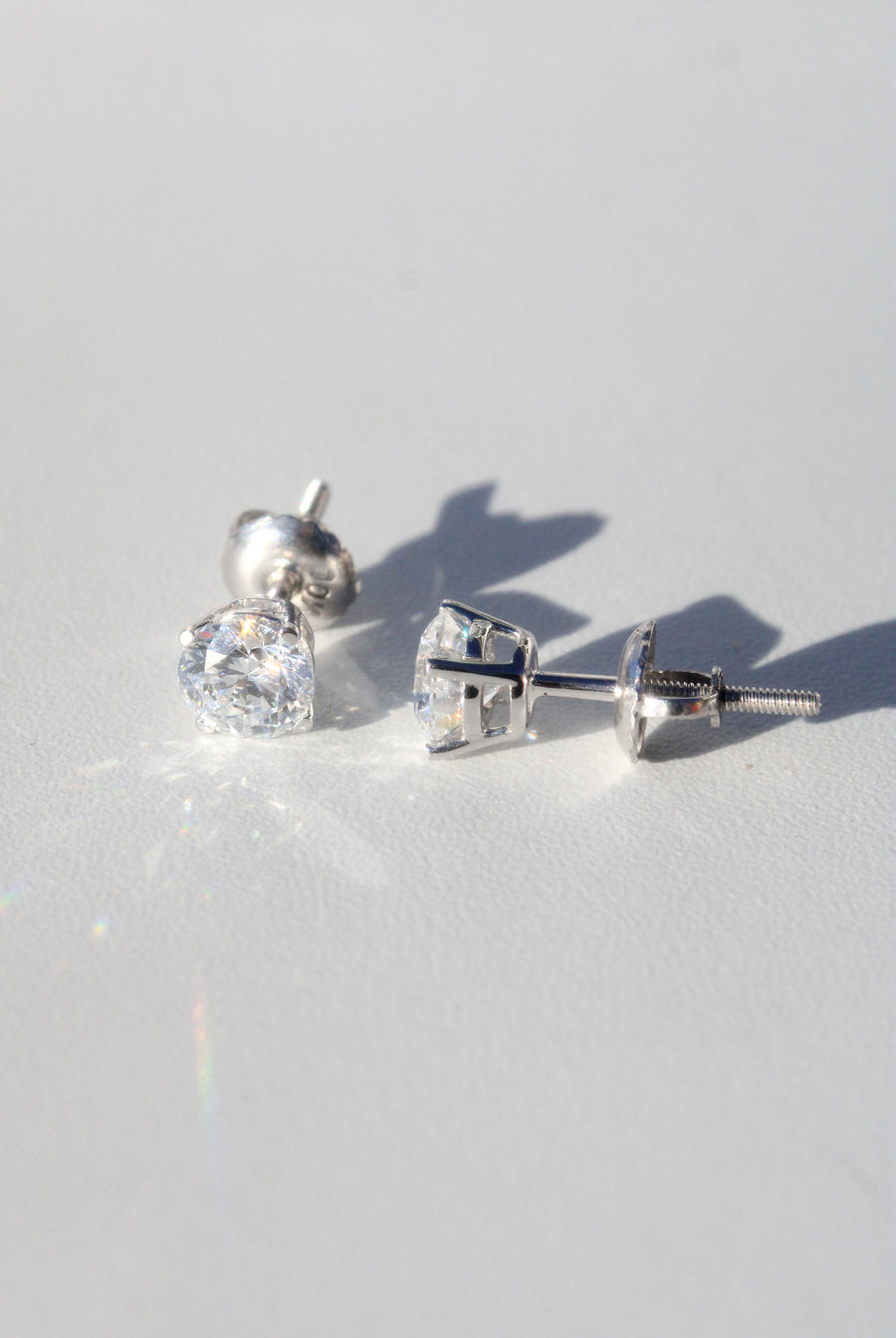 Lab-grown 1.00ct diamond studs