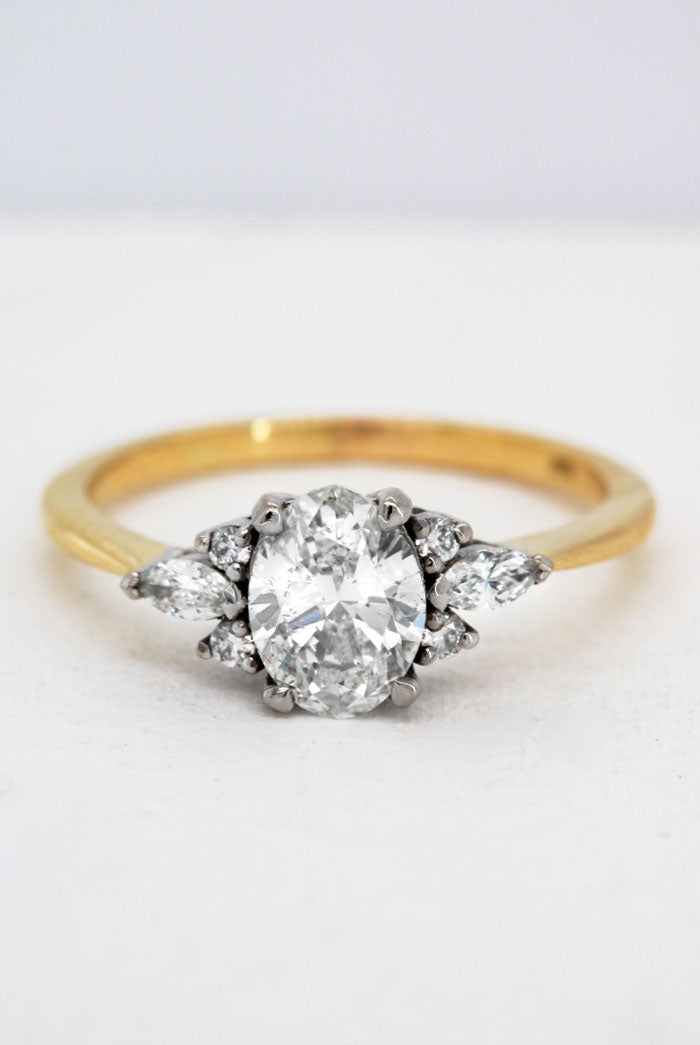 Antwerp Oval Diamond Ring