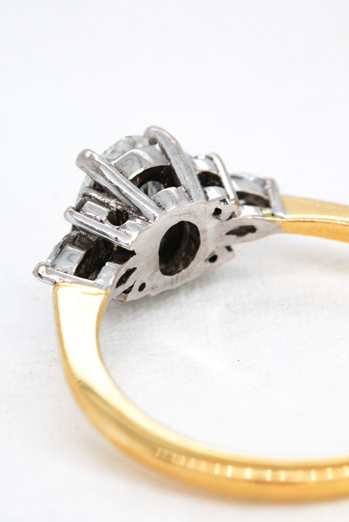 Antwerp Oval Diamond Ring